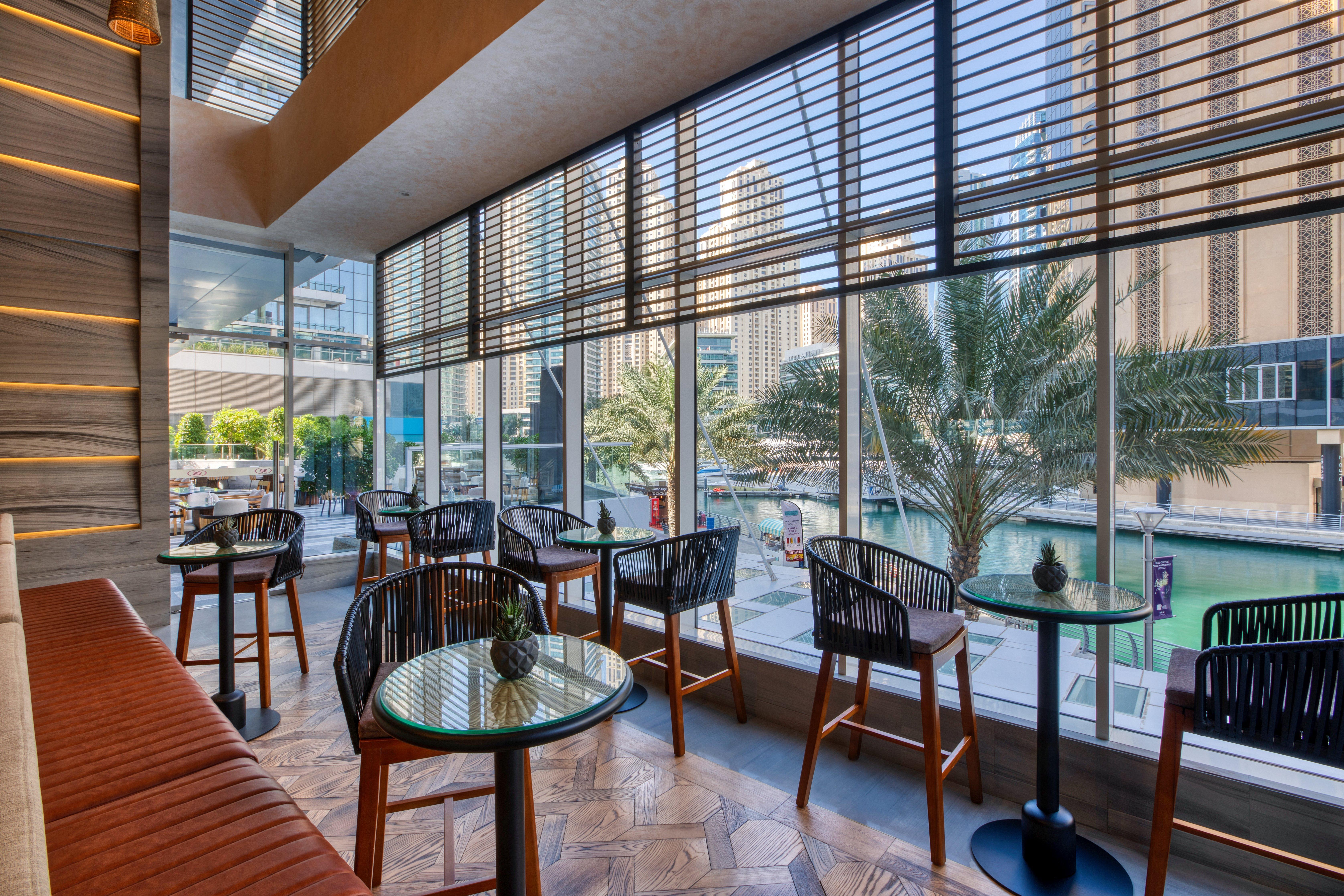 Hotel Crowne Plaza Dubai Marina By Ihg Esterno foto The View at The Palm