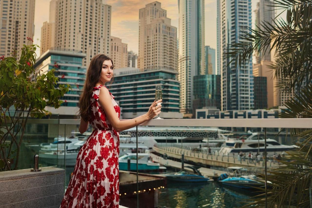 Hotel Crowne Plaza Dubai Marina By Ihg Esterno foto Marina Residences